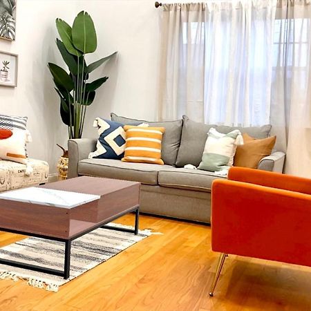 Modern Apartment With Parking & Quick Ride To Manhattan New York Exterior photo