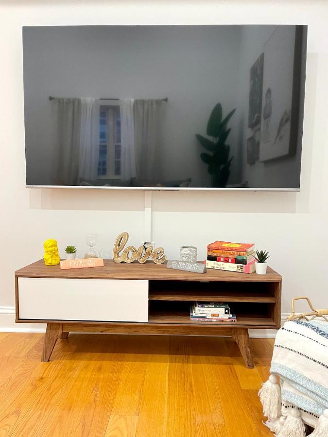 Modern Apartment With Parking & Quick Ride To Manhattan New York Exterior photo