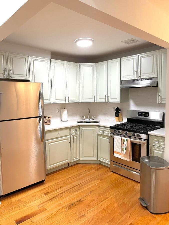 Modern Apartment With Parking & Quick Ride To Manhattan New York Exterior photo